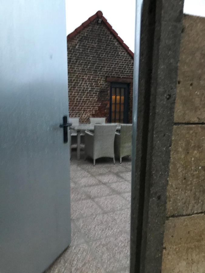La Cabane Du Chasseur Flines-Les-Mortagne Exterior foto